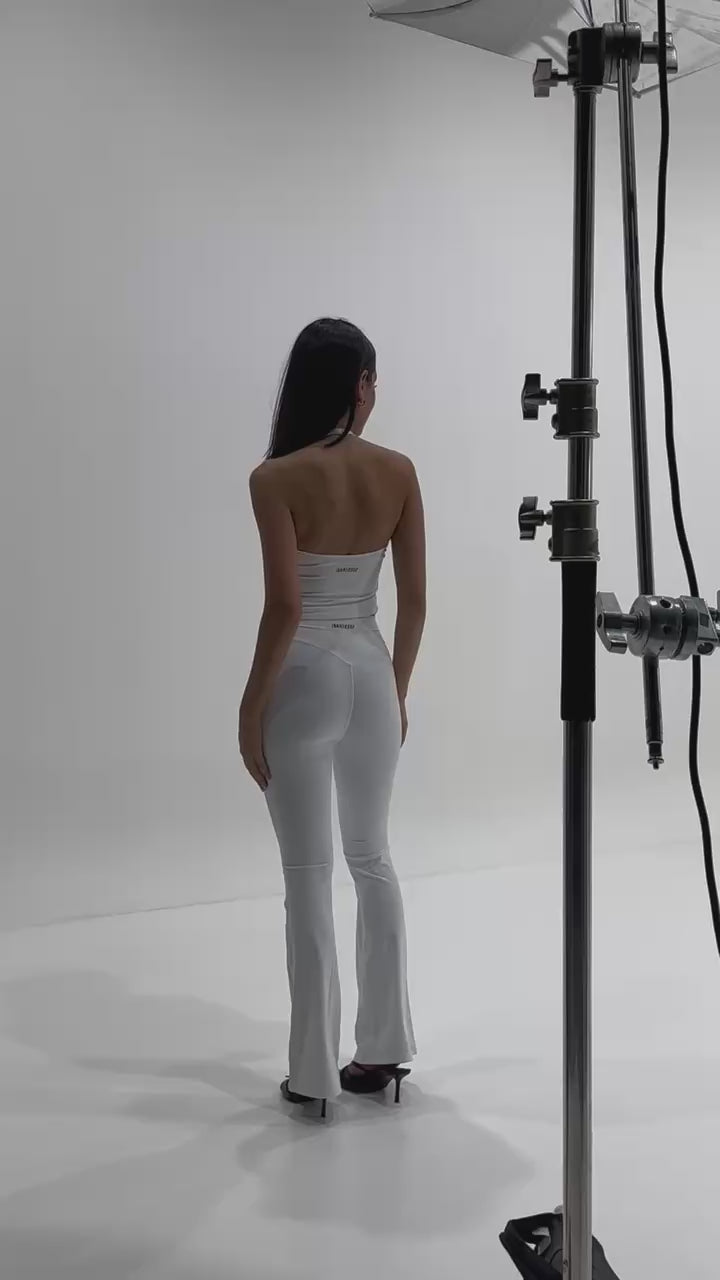 Set Poise Draped Top + Fluid Legging